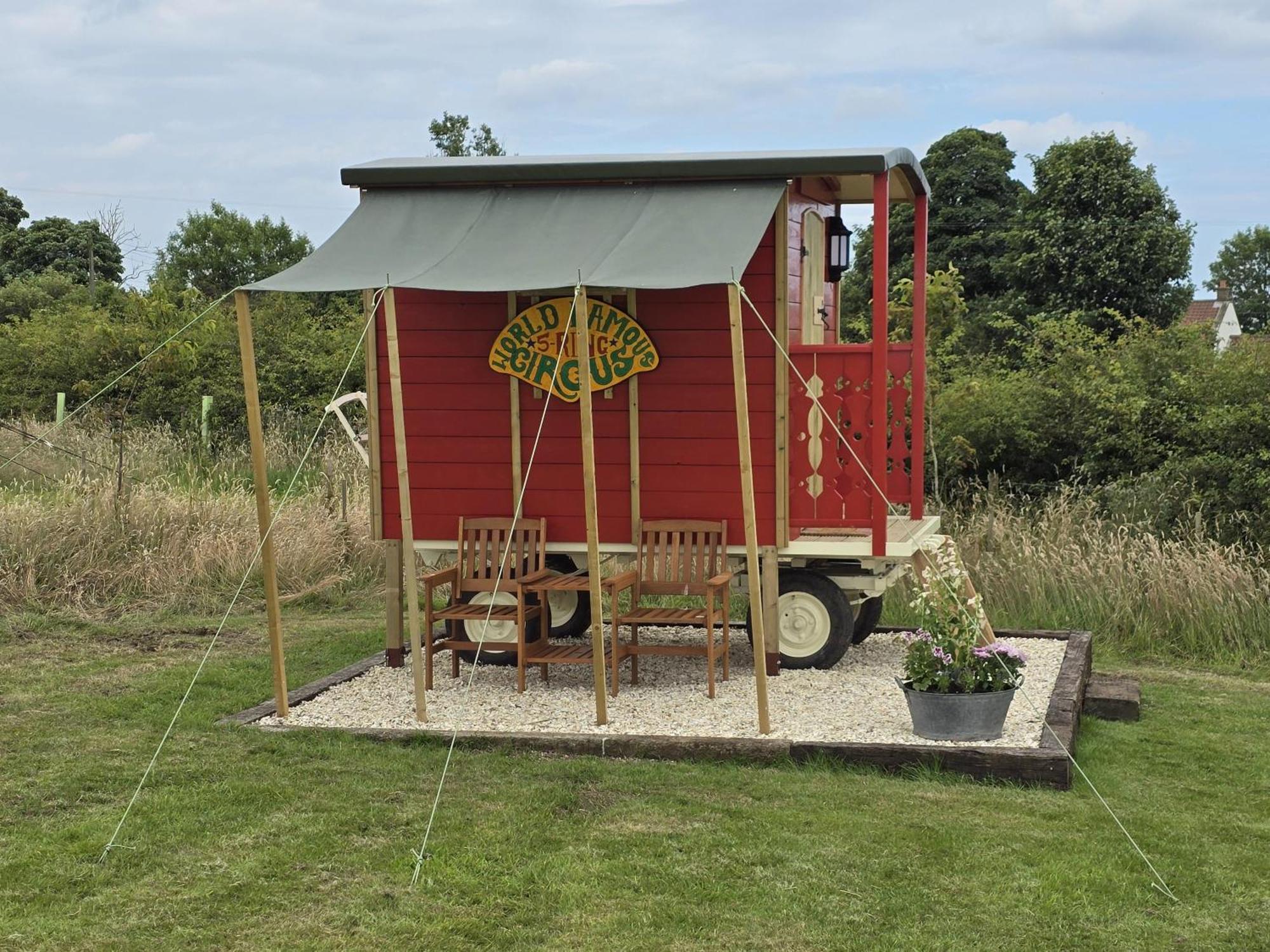Restored Circus Wagon Saltburn-by-the-Sea Dış mekan fotoğraf